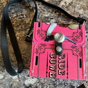 Tin shoulder purse with western graphics
